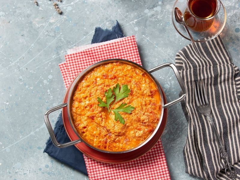 Kaşar Peyniri Ve Sadece Yumurta Sarısının İlavesi
