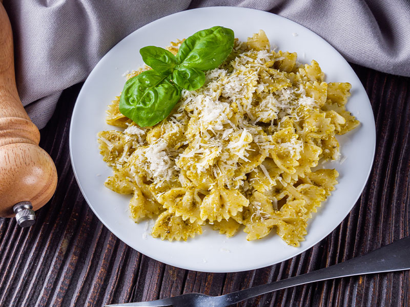 Farfalle (kelebek makarna) için: Pesto Sos