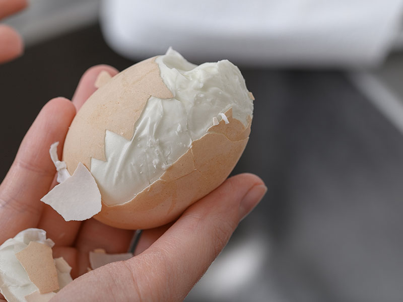 Yumurtayı Soğuk Suyla Tencereye Koyun