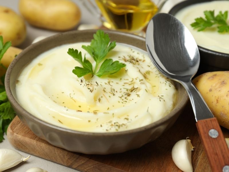Mutfak Robotu Yerine Patates Ezeceği Veya Elek Kullanın 