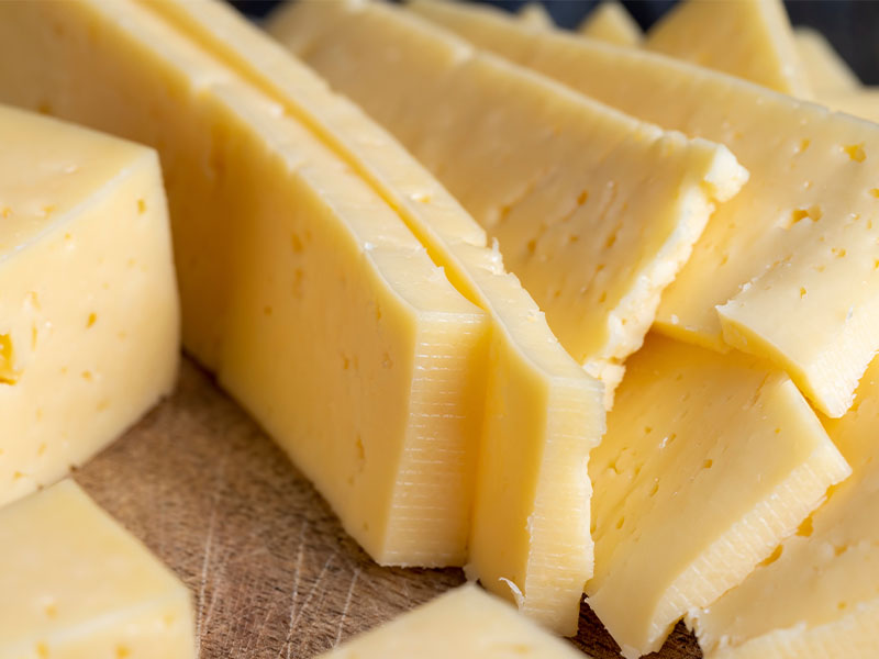 İnek Sütünden Peynir