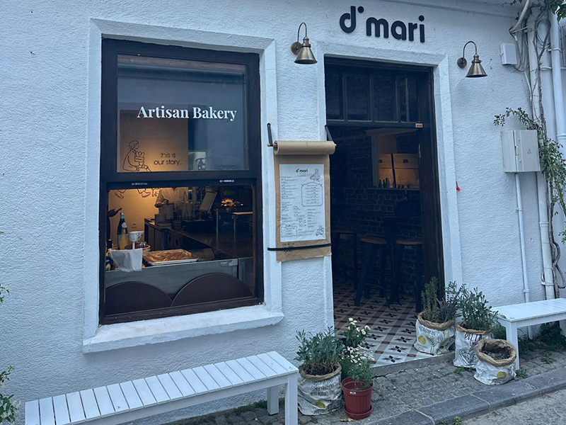 Di Mari