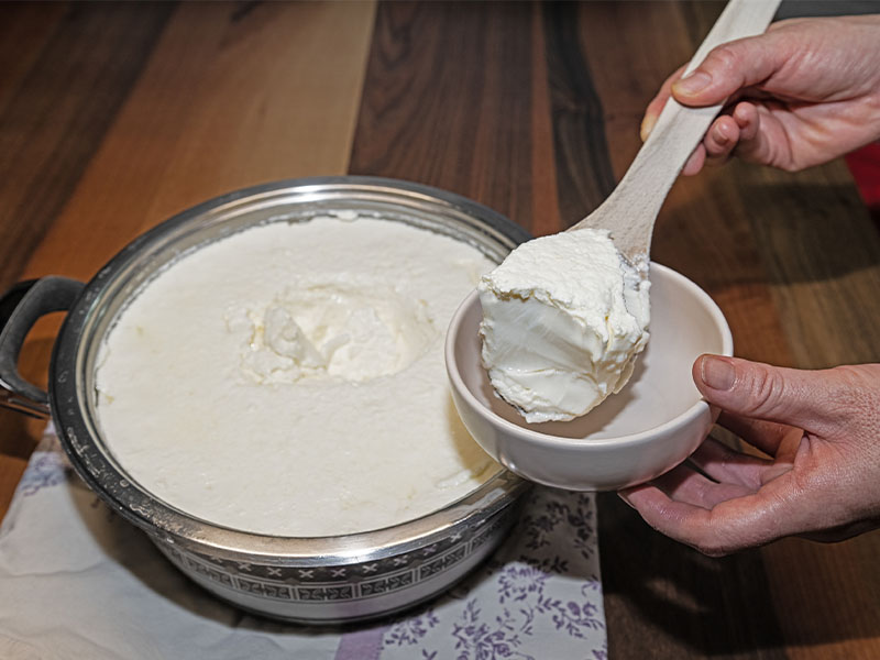 Tereyağı yapımı (çırpma)