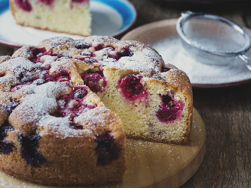 Keki kısa süreli karıştırın