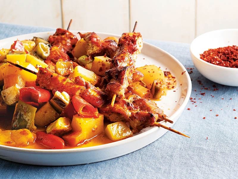 Şişleri Önceden Isıtılmış Tavada veya Fırında Pişirin