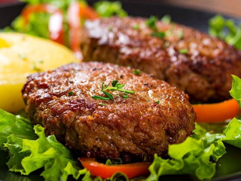 Her Sofranın Vazgeçilmezi: Köfteler