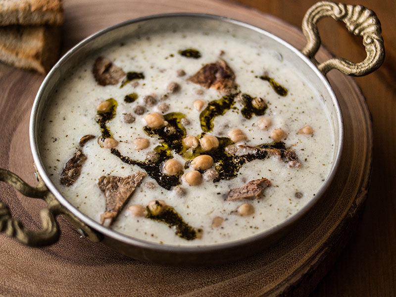 Yoğurtlu Terbiyeyi Kontrollü Eklemek