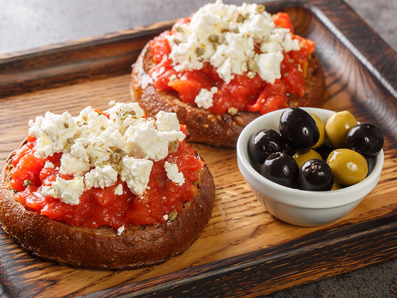 dakos salatası