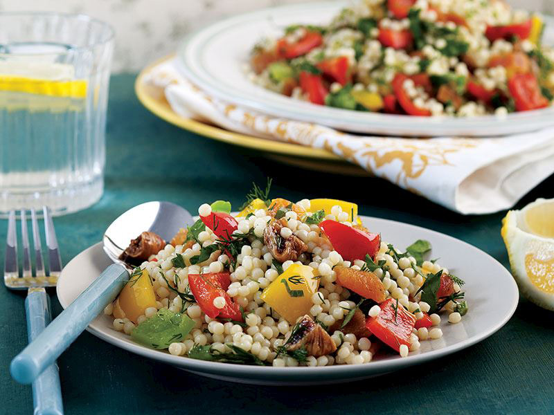 Renkli Biberli Kuskus Salatası