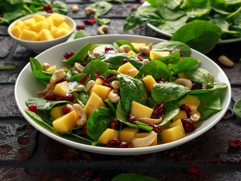 Ananaslı Salata