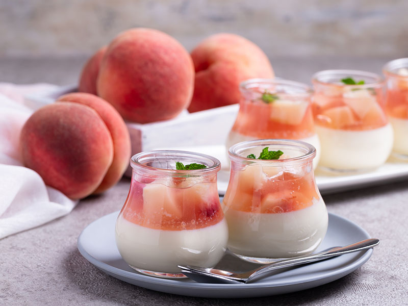 Şeftalili Panna Cotta
