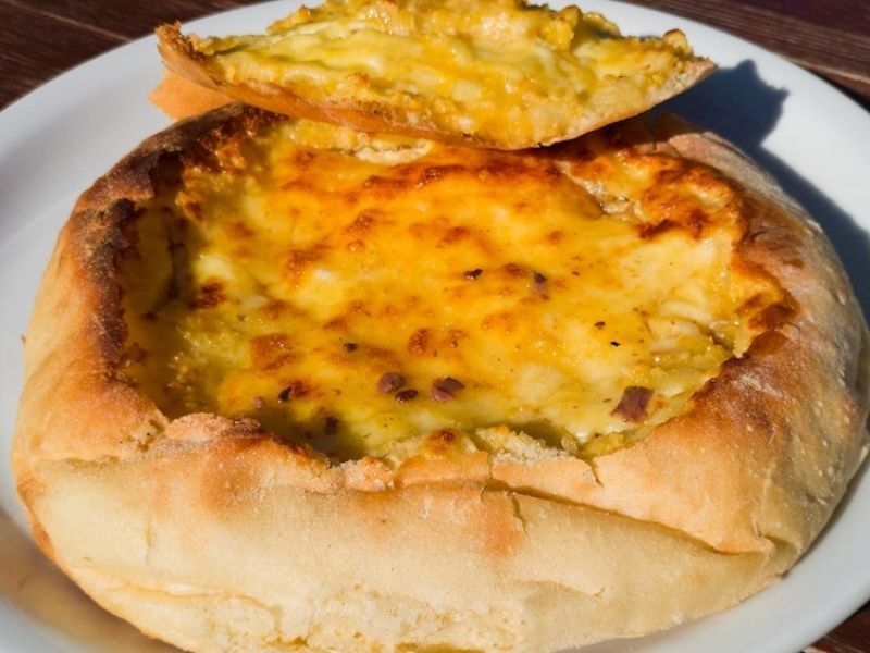 Komplet lepinja 8. Sırada Yer Aldı