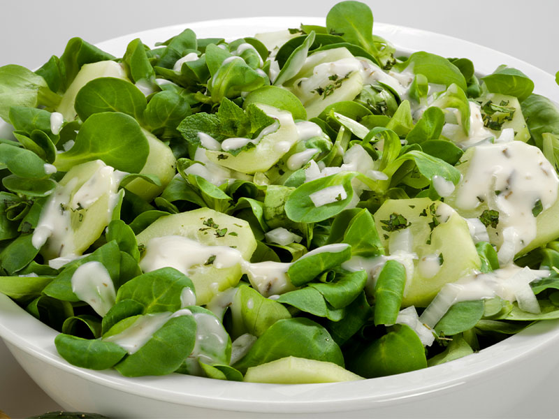 Peynirli ve Mısırlı Semizotu Salatası