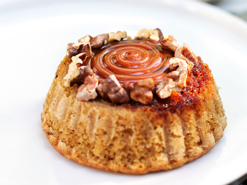 Karamelli Cevizli Kek