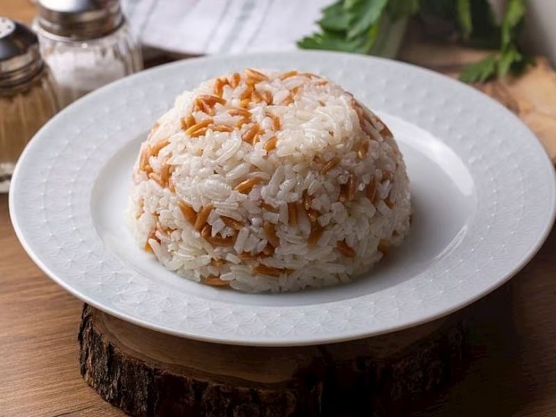 Şehriyeli Pirinç Pilavı Tarifi