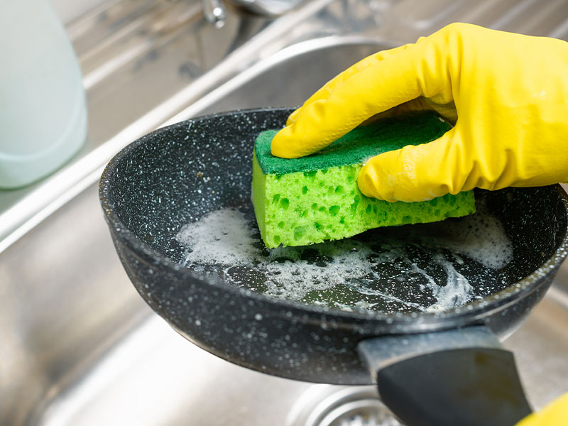 Metal Gereçlerden Kaçının