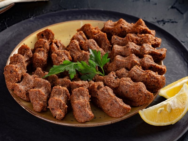 Çiğ Köftenin Canlılığı Korur