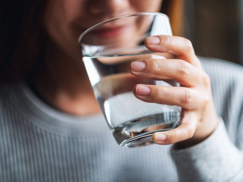 Güne Bir Bardak Su ile Başlamak