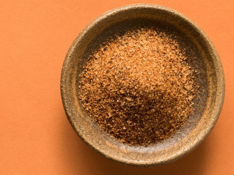 Topraksı Ve Odunsu Notalar: Kekik Ve Kimyon 