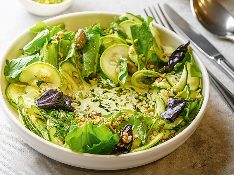 Green Goddess Soslu Çiğ Kabak Salatası