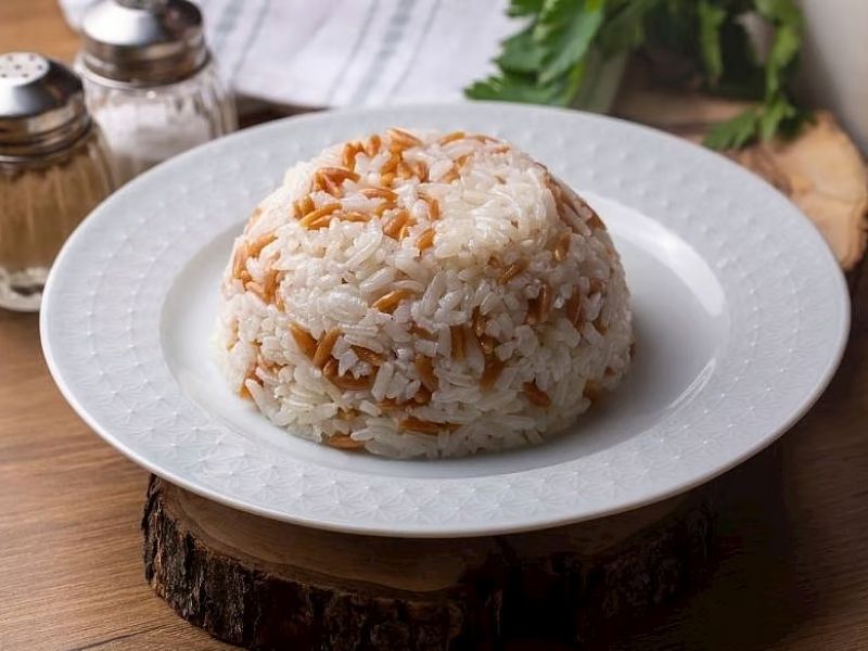 Şehriyeli Pirinç Pilavı Tarifi
