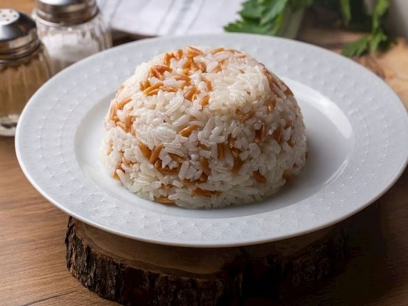 Şehriyeli Pirinç Pilavı Tarifi