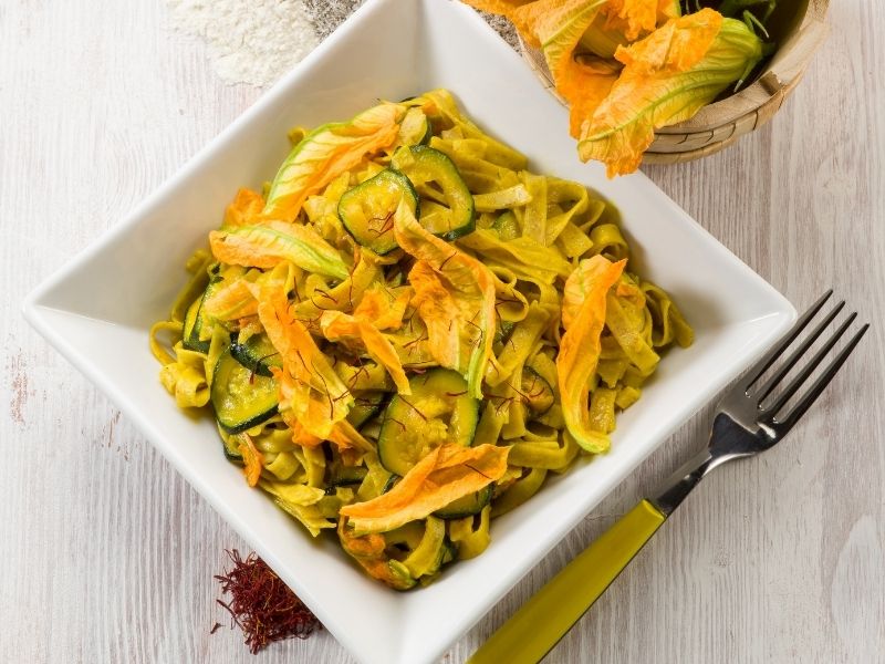 İtalyan Mutfağından İlham: Kabak Çiçekli Taze Makarna