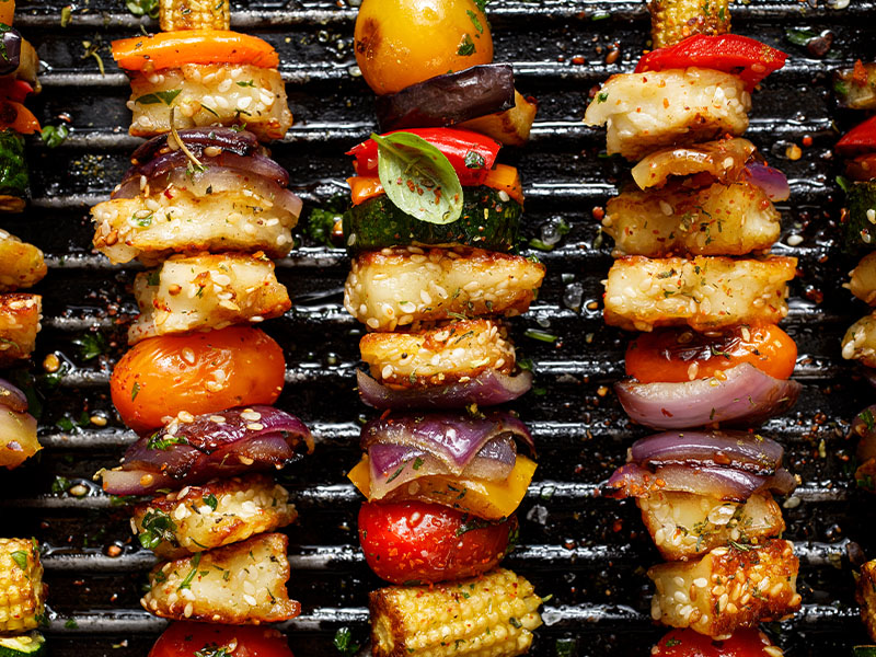 hellim ve sebze şiş