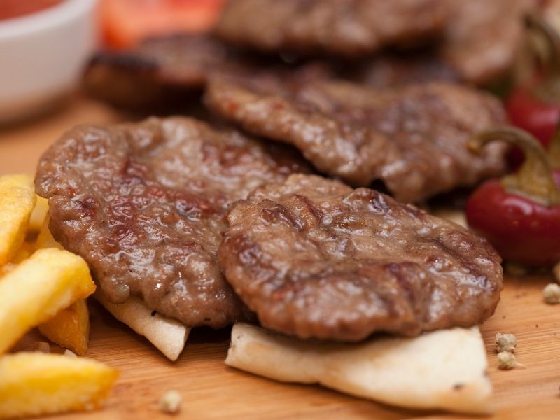 Pişmiş Köfteleri Dondurucuya Atmadan Tam Olarak Soğutun
