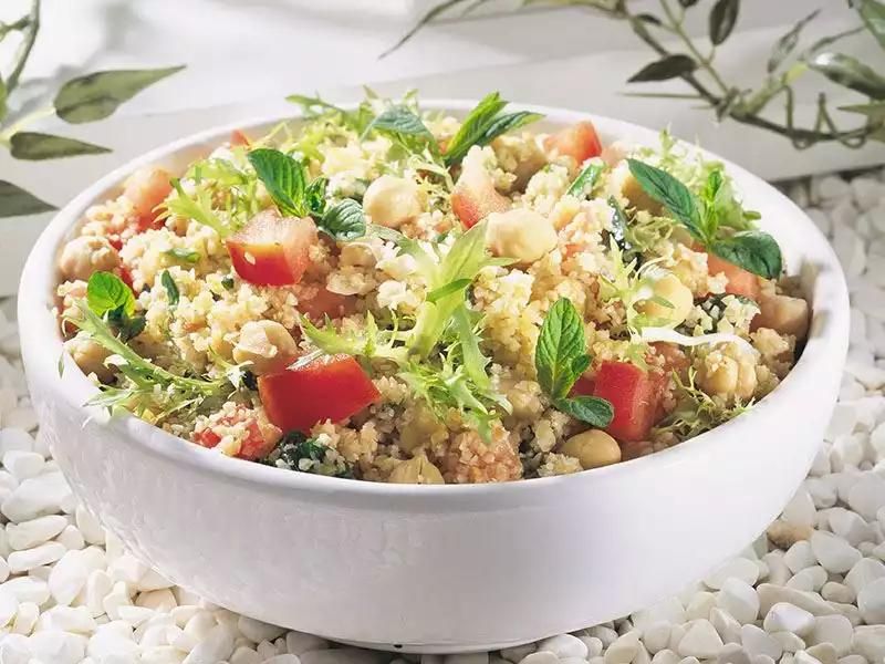 nohutlu bulgur salatası