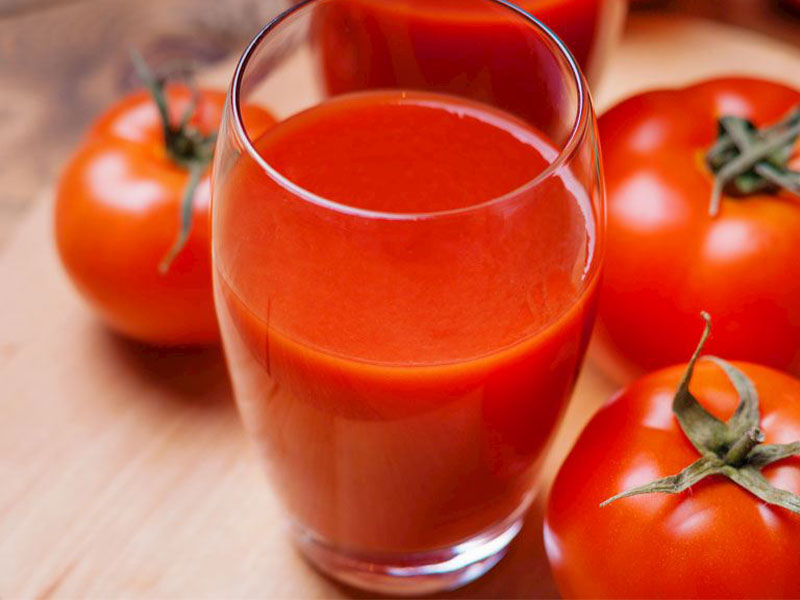 Domates suyu veya ezilmiş domates