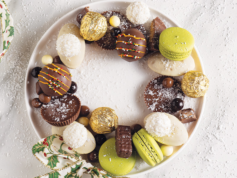 Muz ve Fıstık Ezmeli Tuzlu Çikolata Kapları