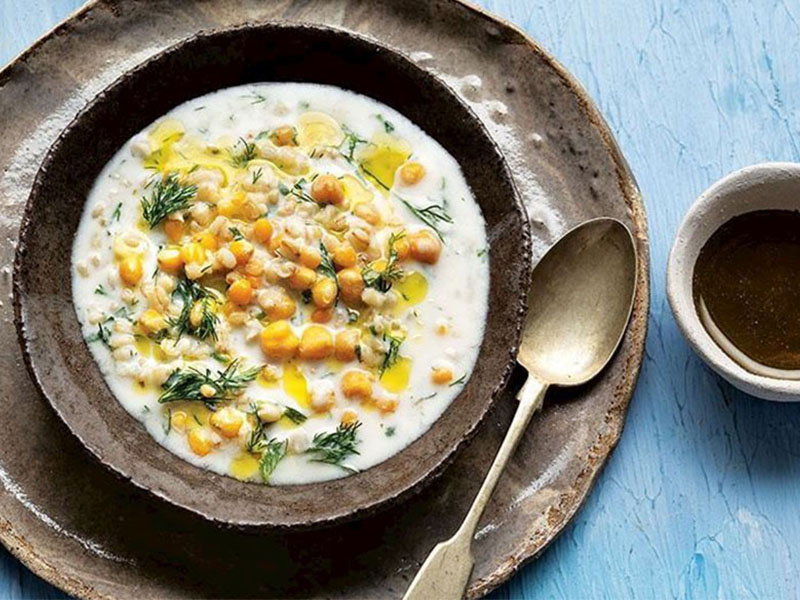 Ayran Aşı Çorbası (Soğuk Buğdaylı Yoğurt Çorbası)