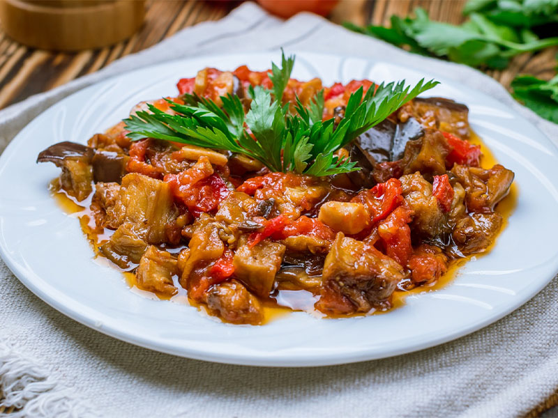 Zeytinyağlı Patlıcan Yemeği