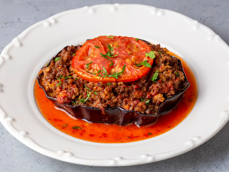 Patlıcanları doğru hazırlayın (tuzlayıp dinlendirin)