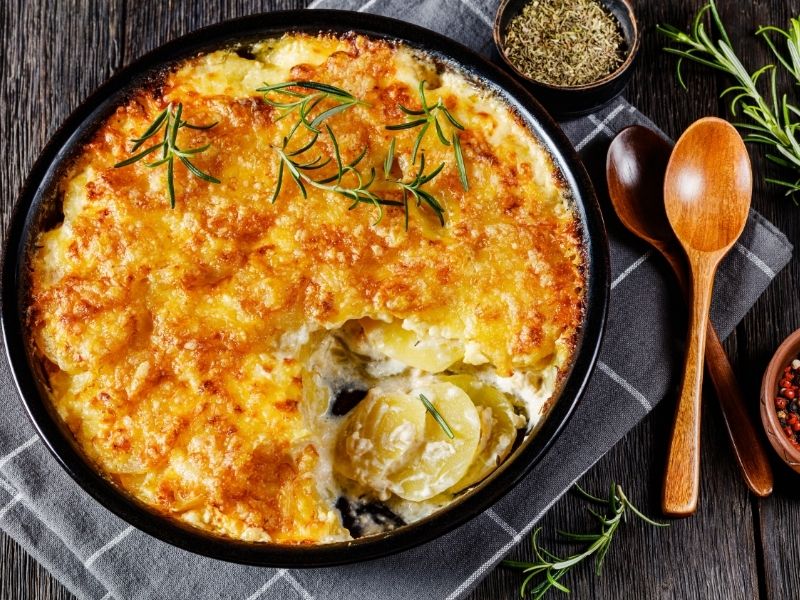 Patatesleri İnce Dilimleyin 