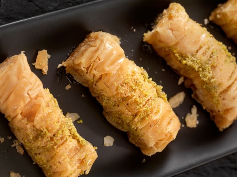 Baklavanın Hem Tahinli Hem Şerbetsiz Versiyonu