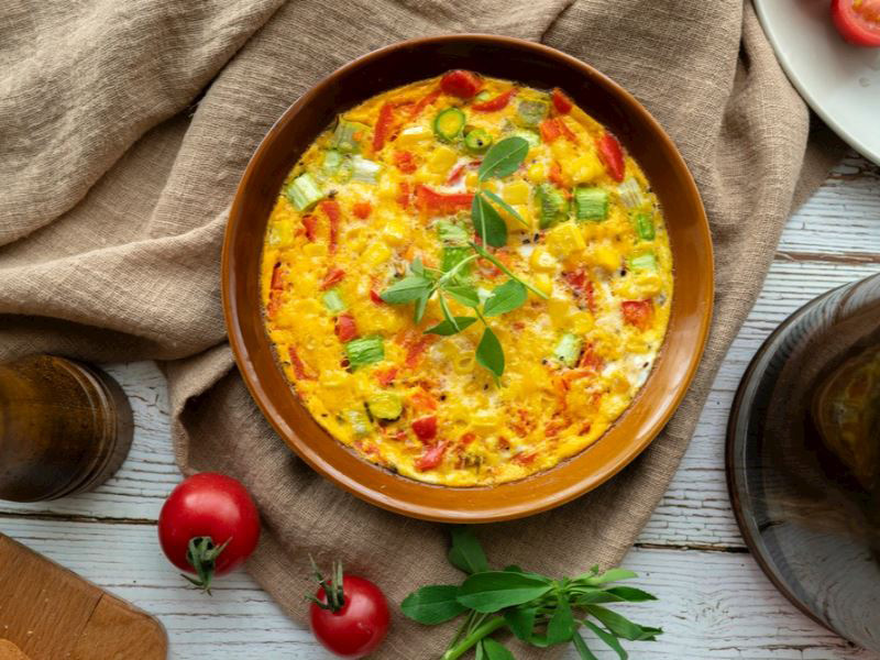 Kurutulmuş Domatesli Sebzeli Omlet