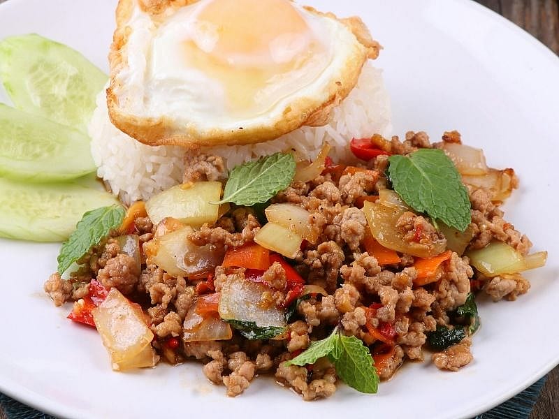 Sıcak Yemeklerde Fesleğen Ne Zaman Eklenmeli?