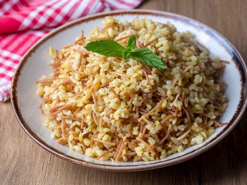 Tane Tane Dökülen Tereyağlı Bulgur Pilavı