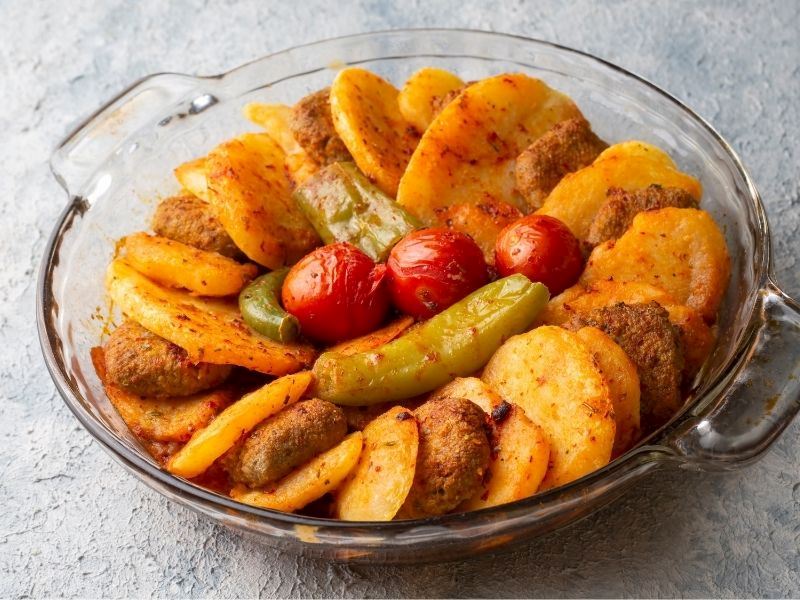 Fırında Köfte Patates Tarifi