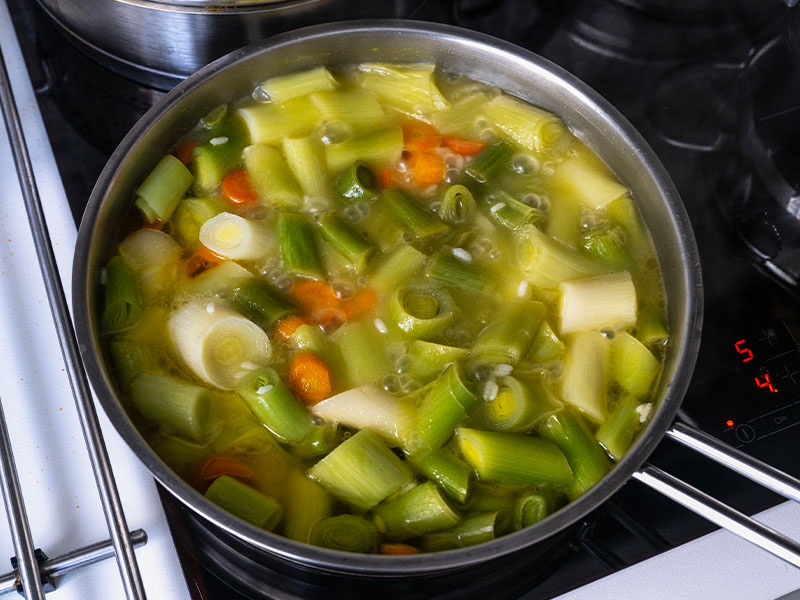 Zeytinyağlı Pırasada Karabiberin Dengesi