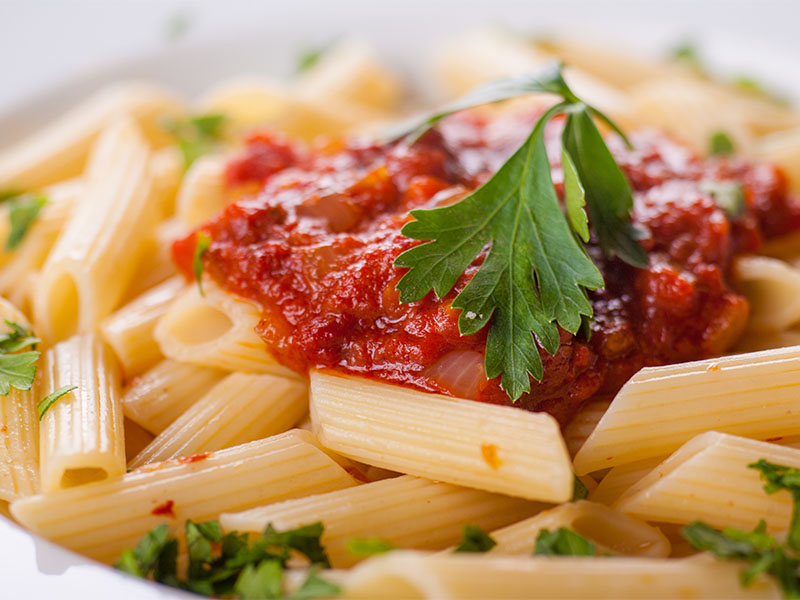 Salçanın su ile açılması