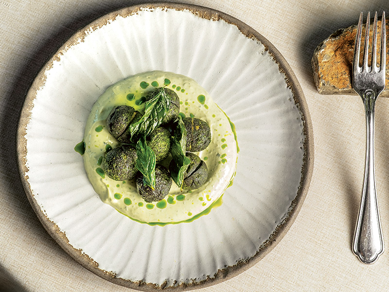 Ispanaklı Ot Mücveri & Otlu Yoğurt