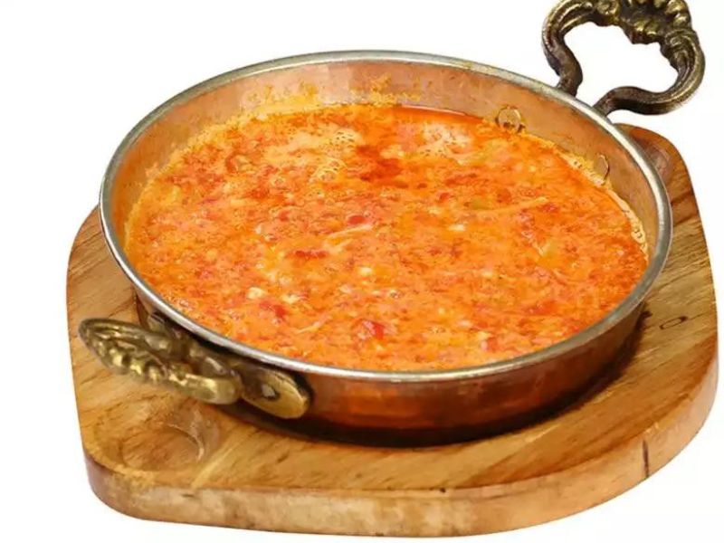 çakallı menemen