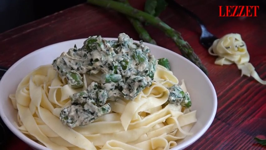 kuşkonmazlı ve parmesanlı makarna