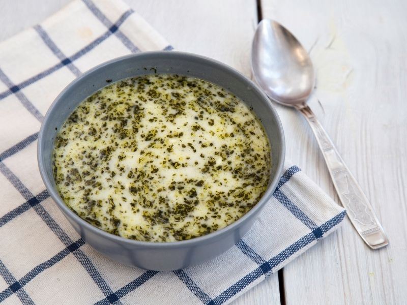 Hatay Usulü Tuzlu Yoğurt Çorbası