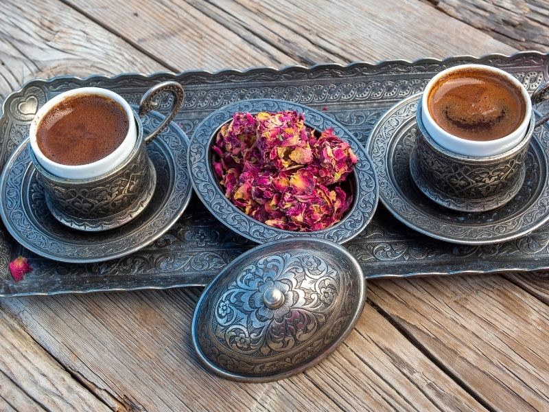 Gerçek Gül Suyu Seçimi