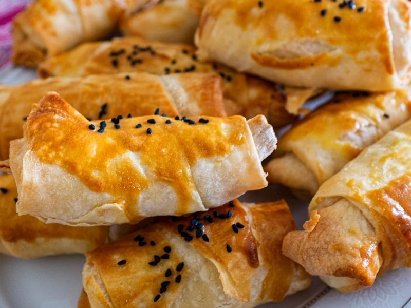 Farklı Bir Tat Arayanlara Mantarlı Börek 