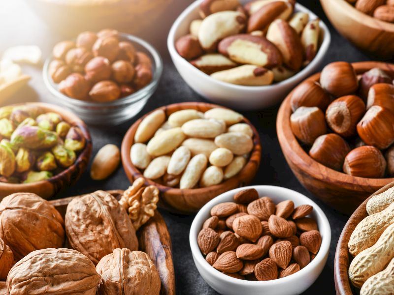 Kuruyemiş (özellikle tuzlu fıstık ve çekirdek)